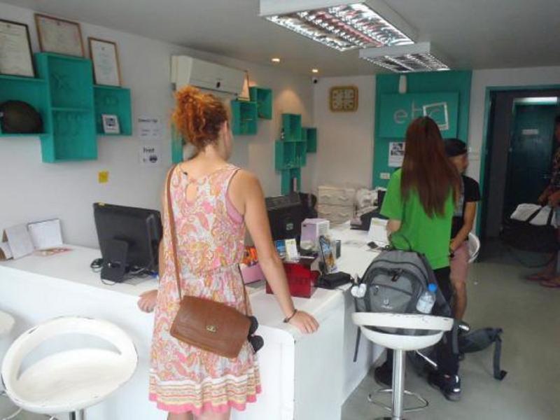 Jellybean Ezy Hostel Sathorn Bangkok Exterior photo